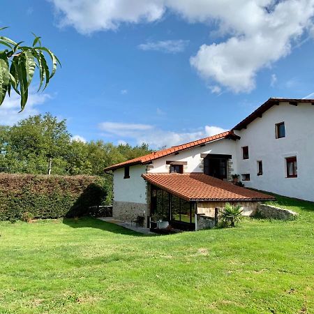 Gasthaus Bidegurutzeta Landetxea Urnieta Exterior foto